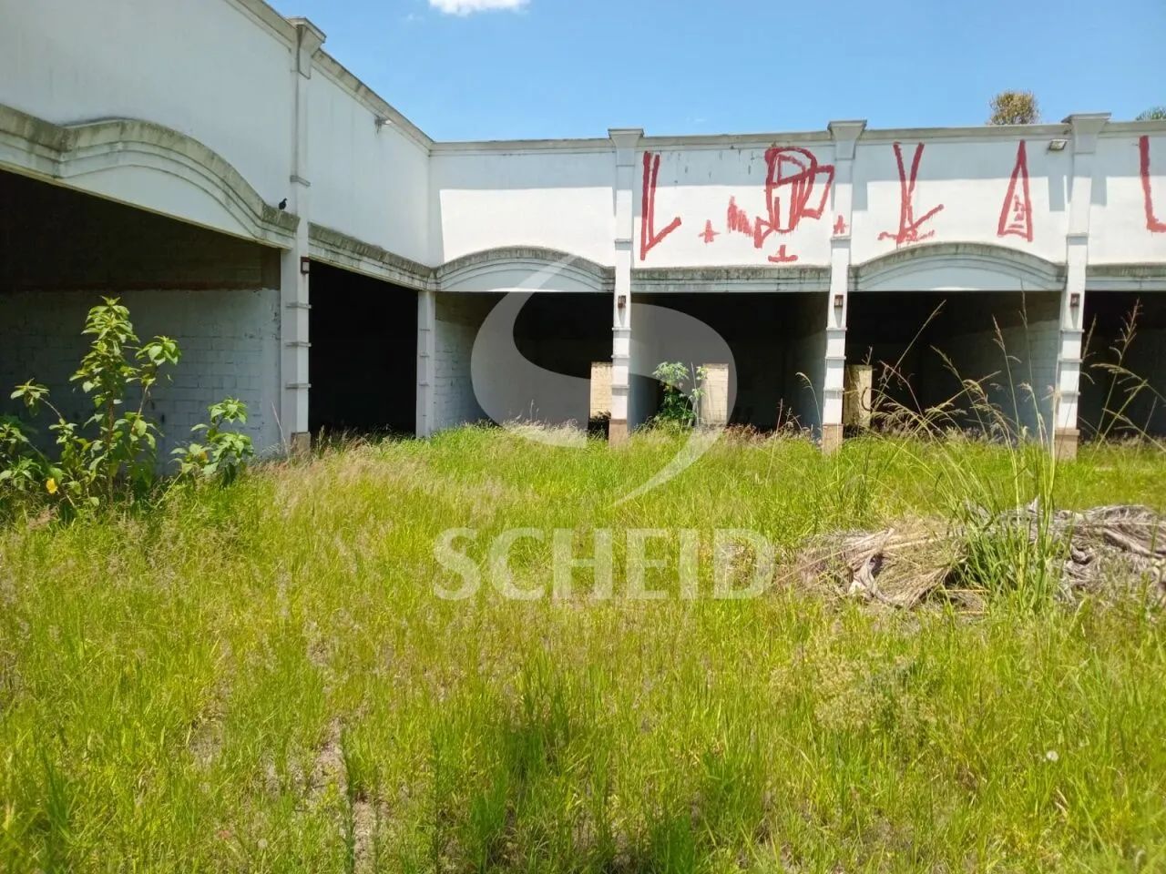 Prédio Comercial a Venda no Bairro de Interlagos