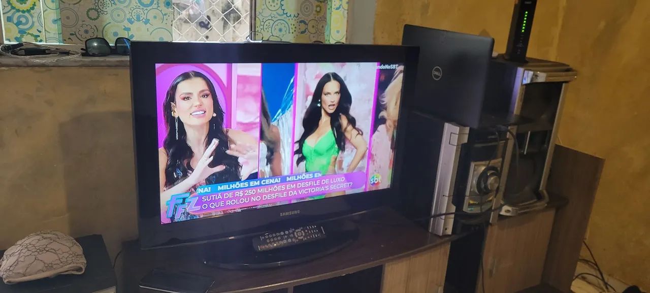 Vendo TV Samsung 32 polegadas - Foto 4