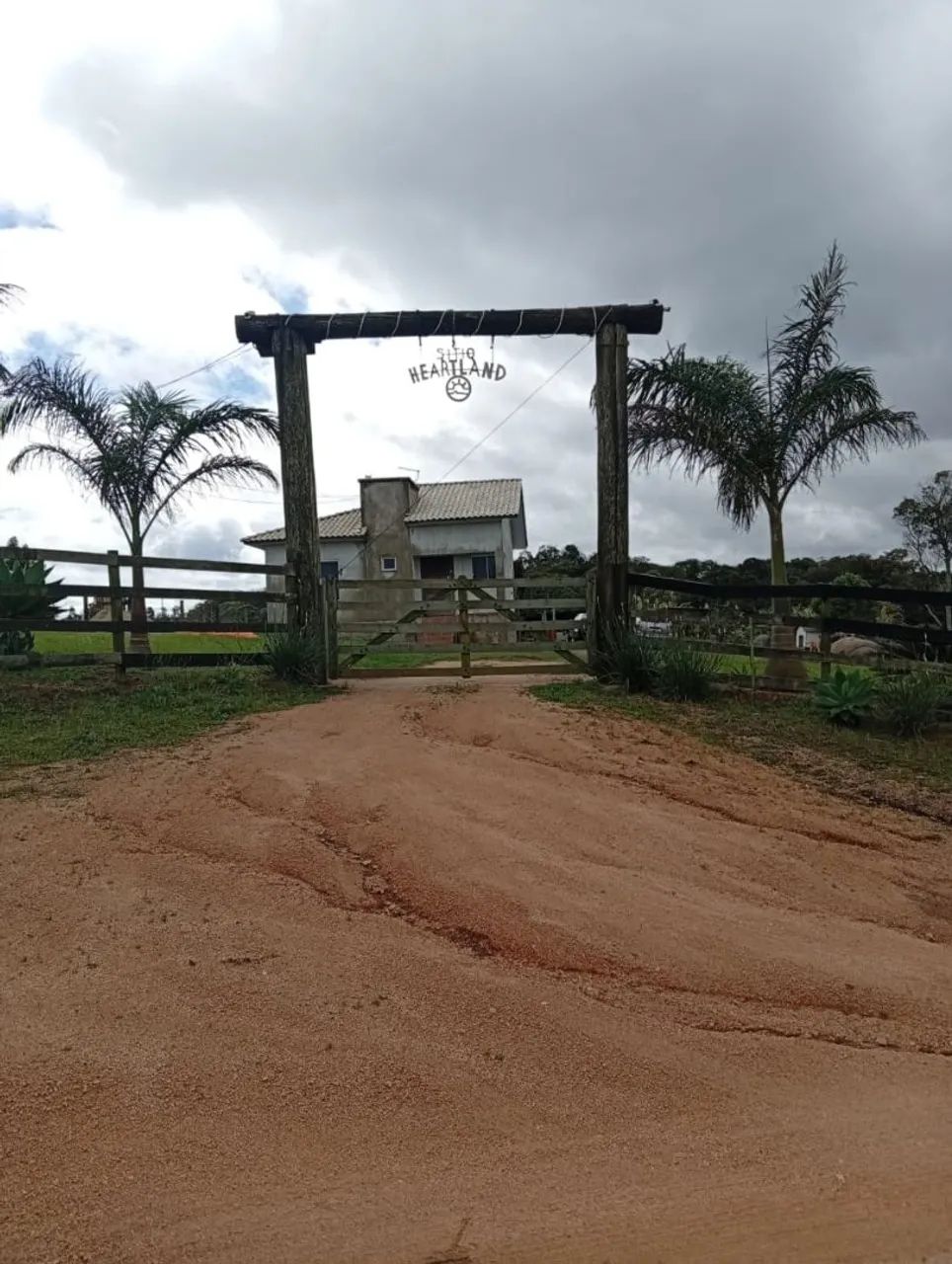 Vendo sitio com casas - Foto 3