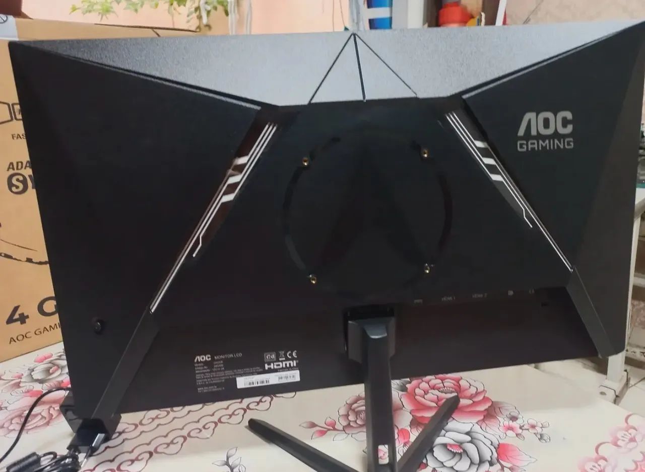 Monitor gamer AOc 24 180hz 1ms  Hrd  Ips  24g30 e preto 127/220 - Foto 2