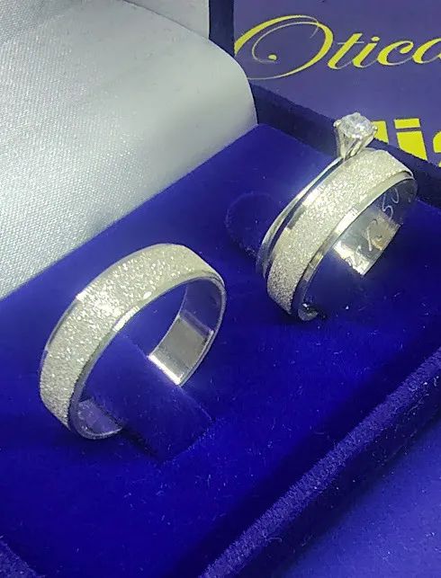 Alianças de Prata 950 de lei par 6 mm Junto com Anel solitário 2 mm Prata Pedra Zircônia   - Foto 4