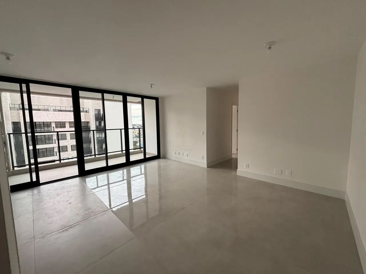 Apartamento 3 Quartos com 1 Suíte | Auster Brasal - Guará II - Foto 2
