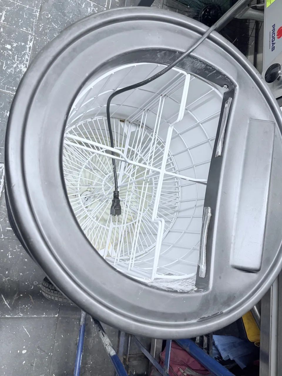 Cooler para bebidas 220v - Foto 2