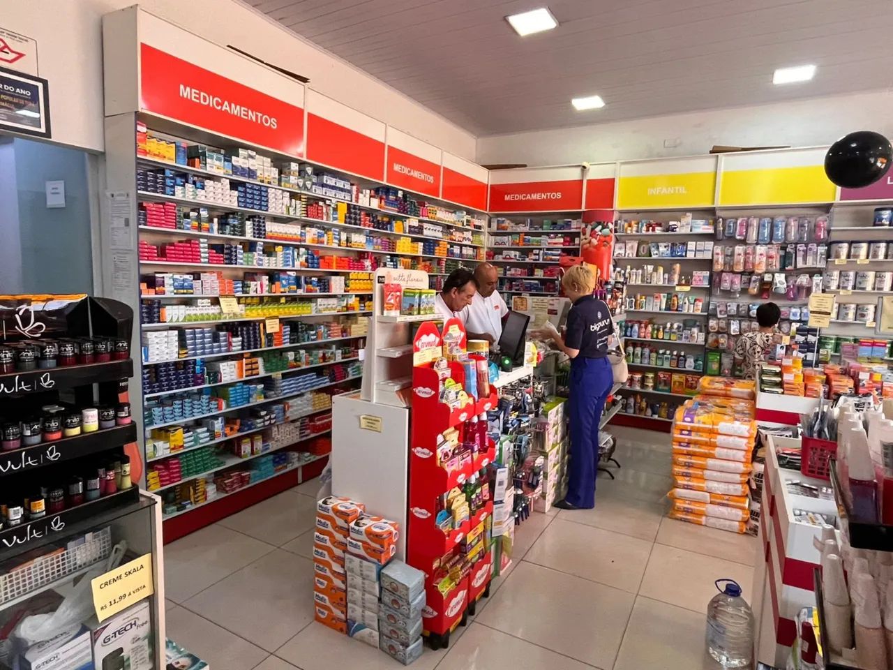 Móveis para Farmacia, estrutura completa!!65590985607298124