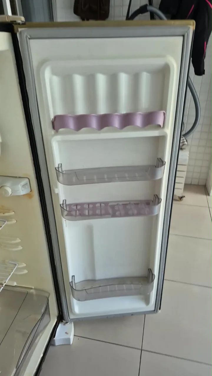 Geladeira Eletrolux  - Foto 4