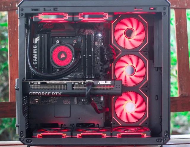 9800X3D - 32GB - RTX 5070Ti - Foto 3
