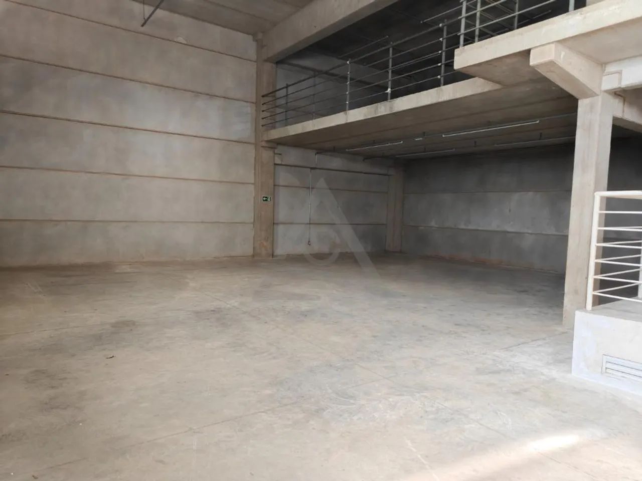Galpão para alugar em Jaguariúna, Jardim Sylvio Rinaldi II, com 933 m² - Foto 4