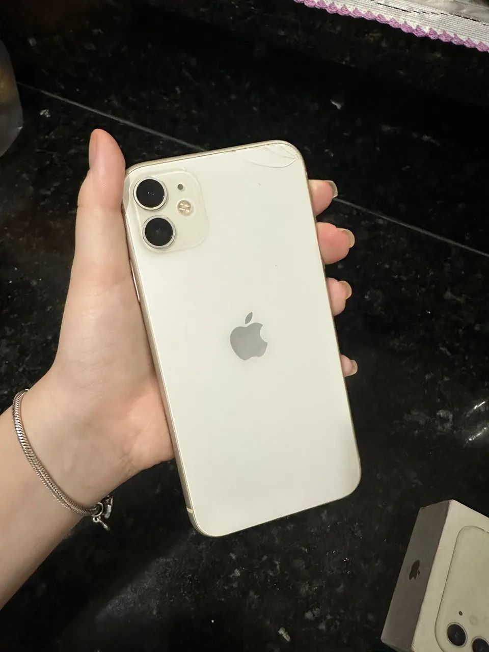 iPhone 11 com caixa  - Foto 2