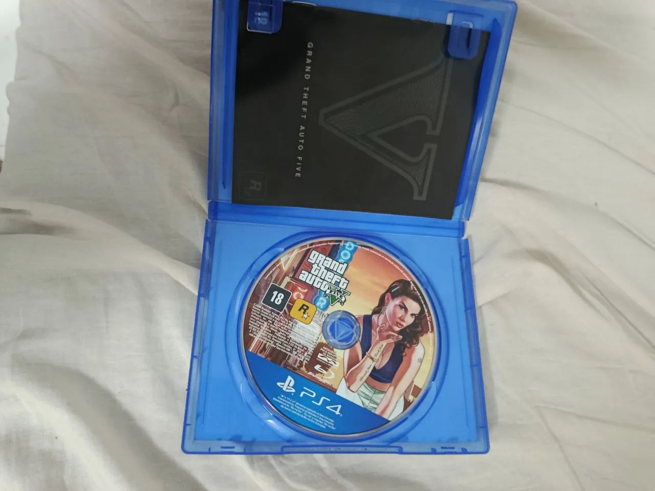 GTA 5 PS4 ORIGINAL  - Foto 2