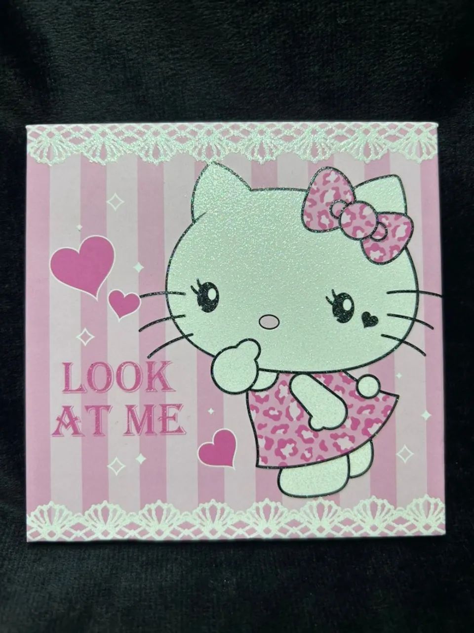 paleta de sombras hello kitty - look at me