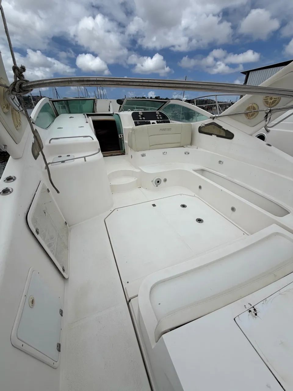 Lancha Phantom 360 (Casco) - Foto 4