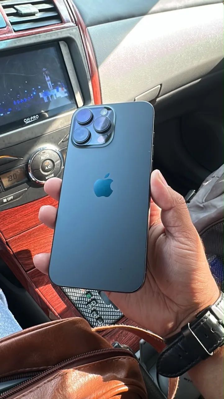 16 Pro Max/ 256gb