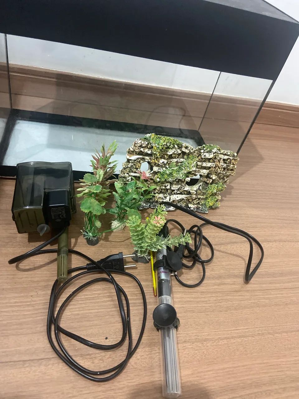 Vendo ou troco aquário 45 x 20  - Foto 2