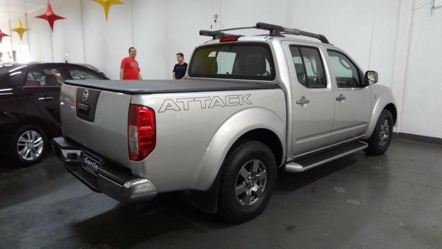 Nissan Frontier SV Attack 2.5 TD CD 4×4 - Foto 5