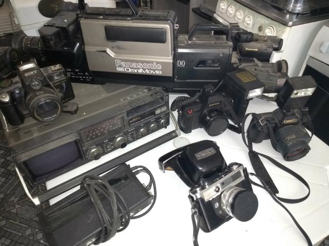 Coisas antigas Maq. fotograficas, filmadoras e rádios etc