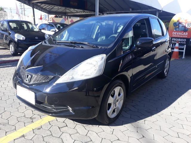 Fit LX 1.4 Completo banco de Couro ( Facilito Entrada cartão de Credito / 3060-7577 )