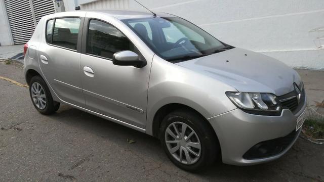 Sandero 1.0 express 17/18 completo
