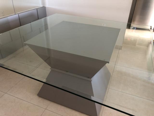 Mesa de vidro quadrada