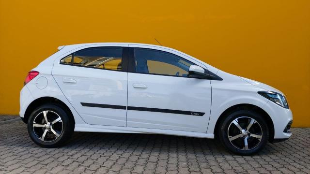 CHEVROLET ONIX 2012/2013 1.4 MPFI LTZ 8V FLEX 4P MANUAL - Foto 4