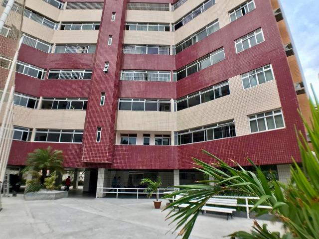Apartamento no Cocó com 132m², 03 quartos e 02 vagas - AP0611