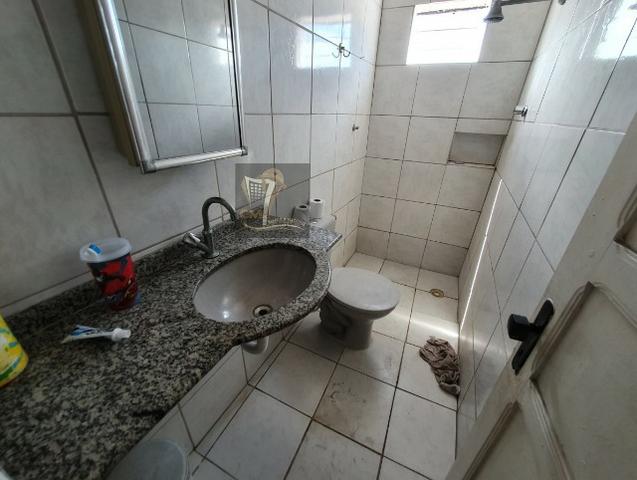 Excelente Casa Localizada no Ipsep, com 2 pavimentos, contendo 4 Quartos e 2 WC - Foto 11