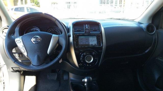 NISSAN VERSA SL 1.6 16V CVT FLEXSTART Prata 2017/2018 - Foto 6