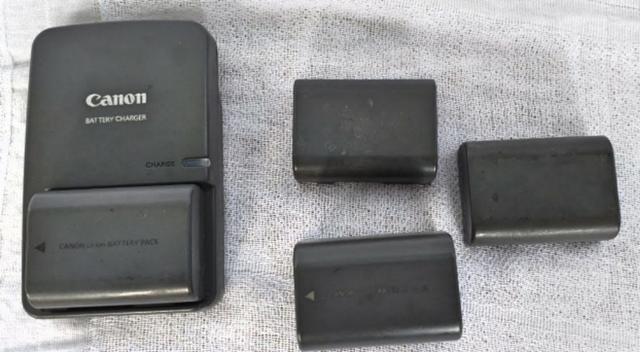 Canon Carregador Bateria. Bateria Battery Charger - Foto 4