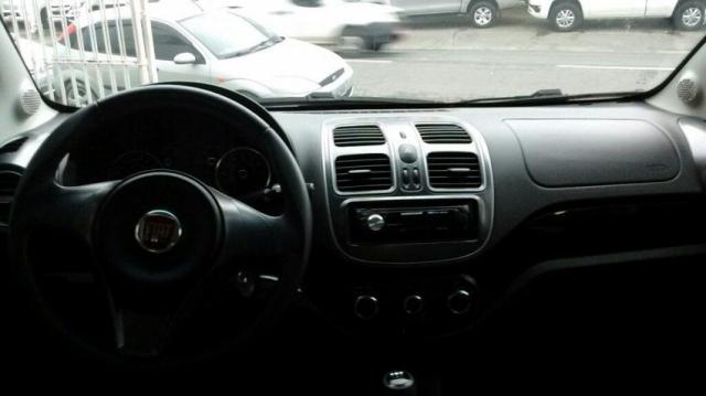 FIAT PALIO NOVA GERAÇÃO ATTRACTIVE 1.4 8V EVO FLEX Prata 2016/2017 - Foto 6