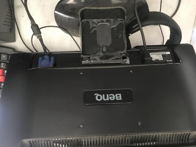 Monitor BENQ ET-0025-TA 18,5p leia a descrição - Foto 4