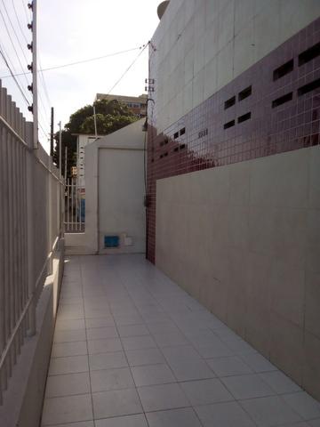 Aluga-se Kitinetes na Av. João Pessoa Próximo ao Imphar - Foto 3