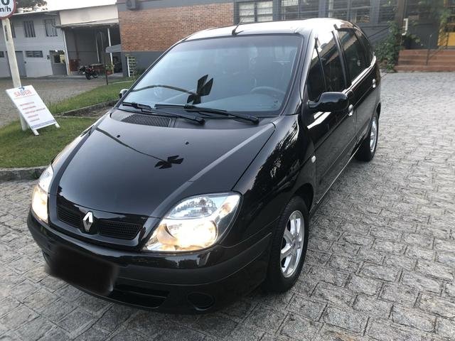 Scenic Kids Hi flex 1.6 16V 2011 50.000km