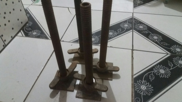Escora de andaime com rosca - Foto 3