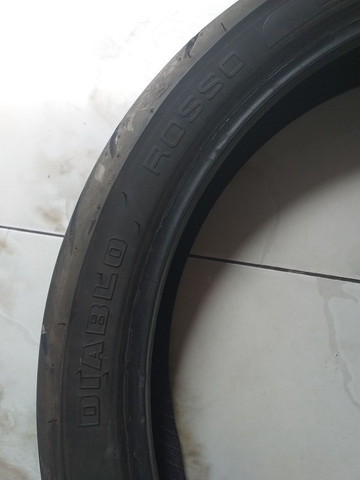 Vendo pneu dianteiro - Foto 2