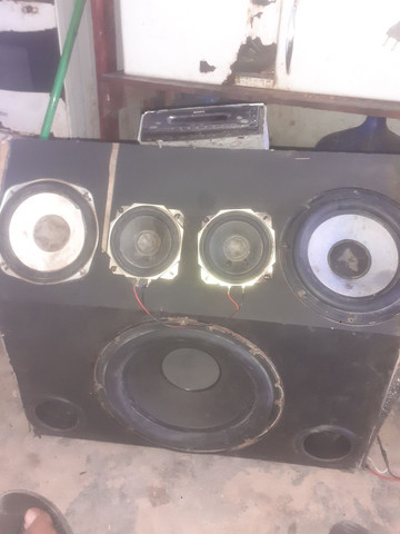 Vendo caixa de show Boua otima por 150 - Foto 2