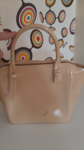 Bolsa Petite Jolie original, com uma pequena marca atrás - Foto 2