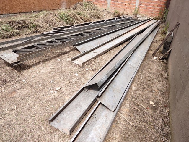 Treliças e viga U galvanizadas a quente