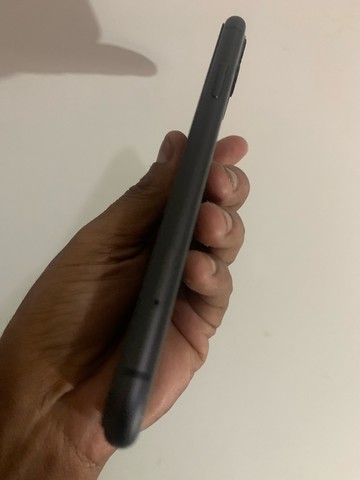 iPhone 11 de 64GB na garantia até junho só tenho carregador 