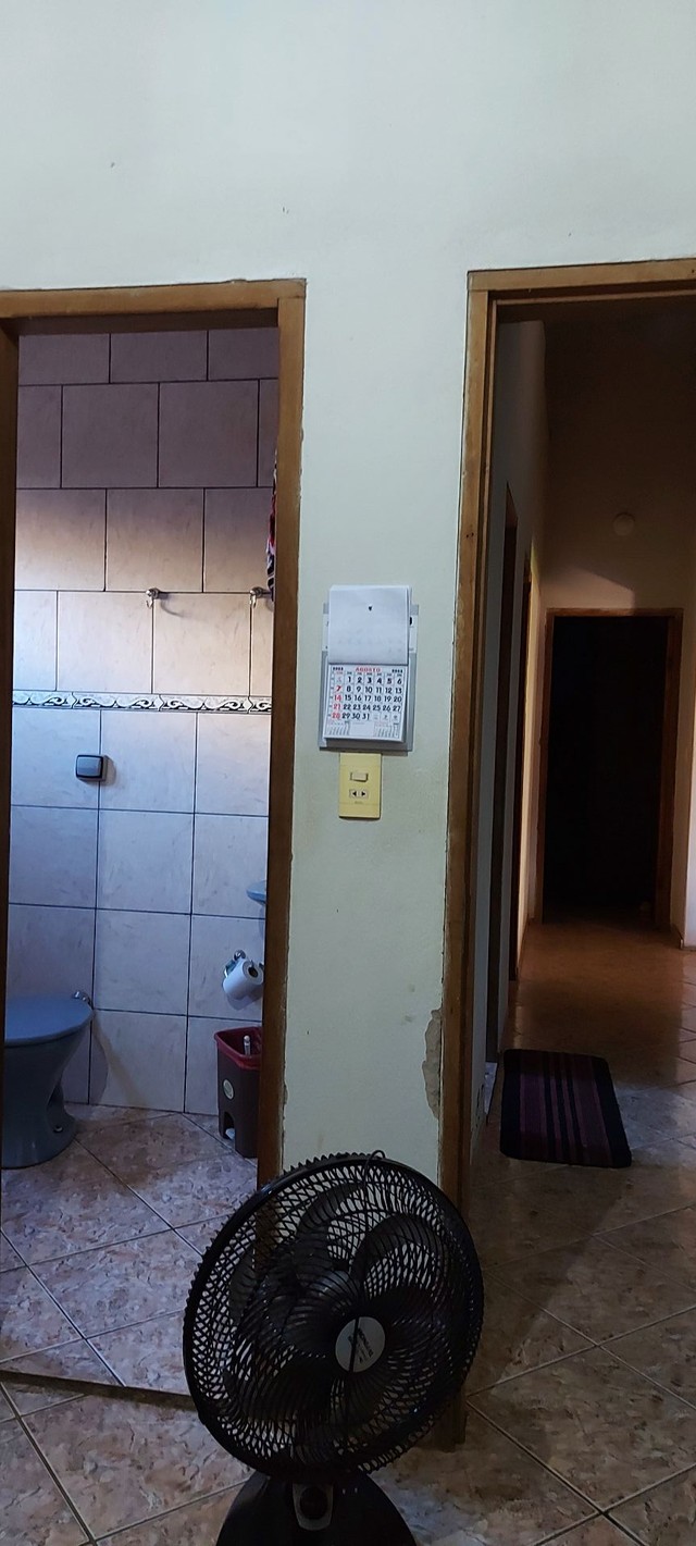 Casa com um predinho nos fundos - Foto 5