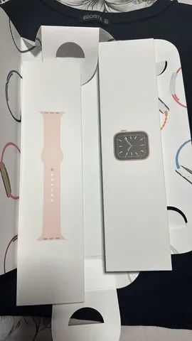 Apple Watch Series 6 44mm Caixa Dourada e Pulseira Areia-rosa Esportiva em  Promoção na Americanas