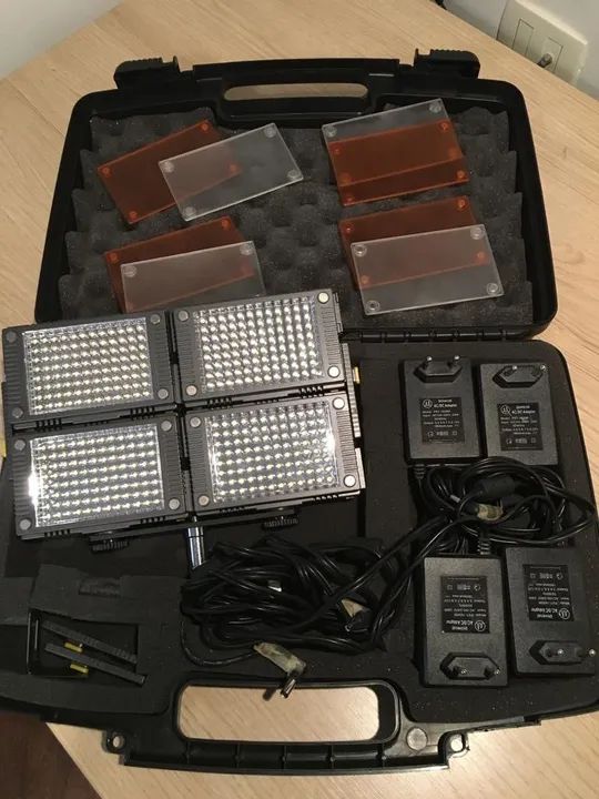 Iluminação 4 LEDS Greika Hdv-z96