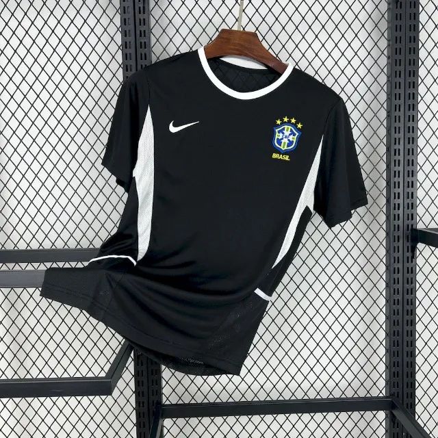 Camisa Brasil Retrô Goleiro Preta 2002
