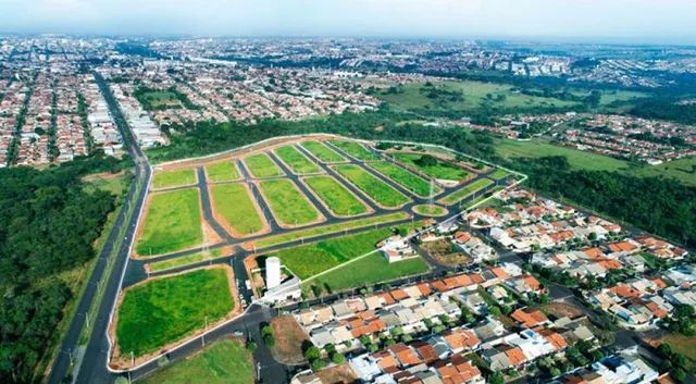 Lotes a Prazo Residenciais e Comerciais