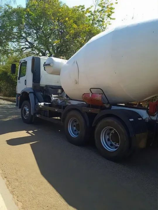 Volkswagen 31.260 6x4 Betoneira Ano 2012 - Foto 9