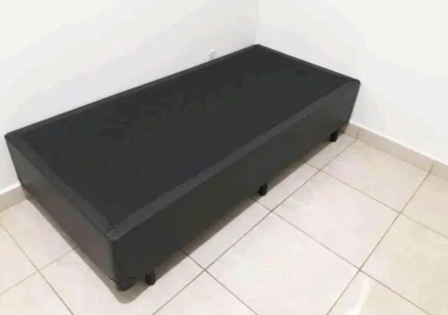 Vendo base Box para colchão solteiro 