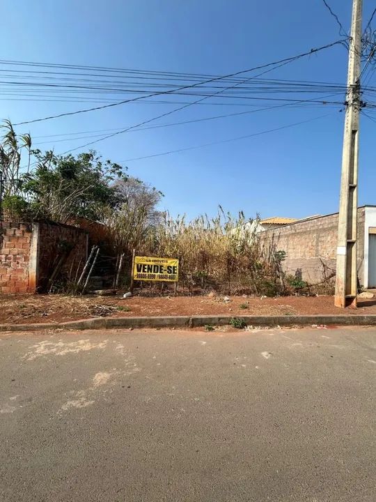 Vendo lote de excelente localização no Jardim Primavera 