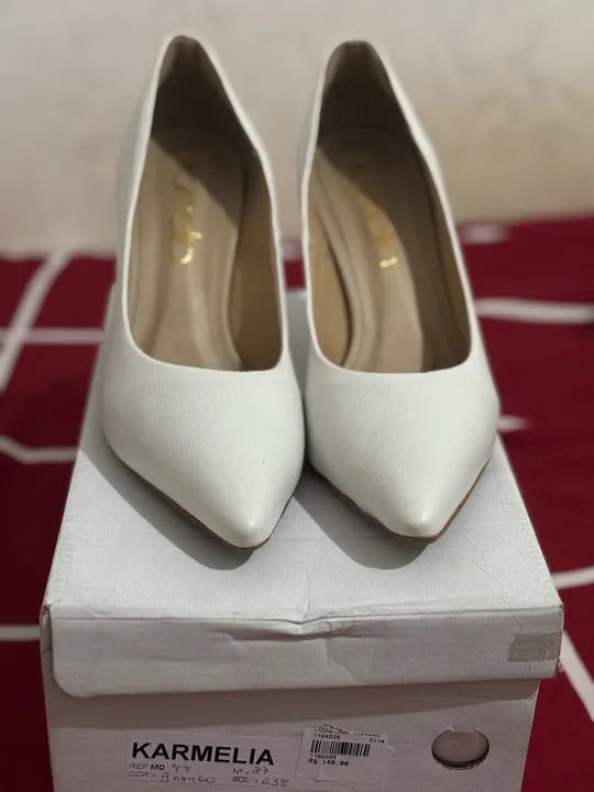 Scarpin branco