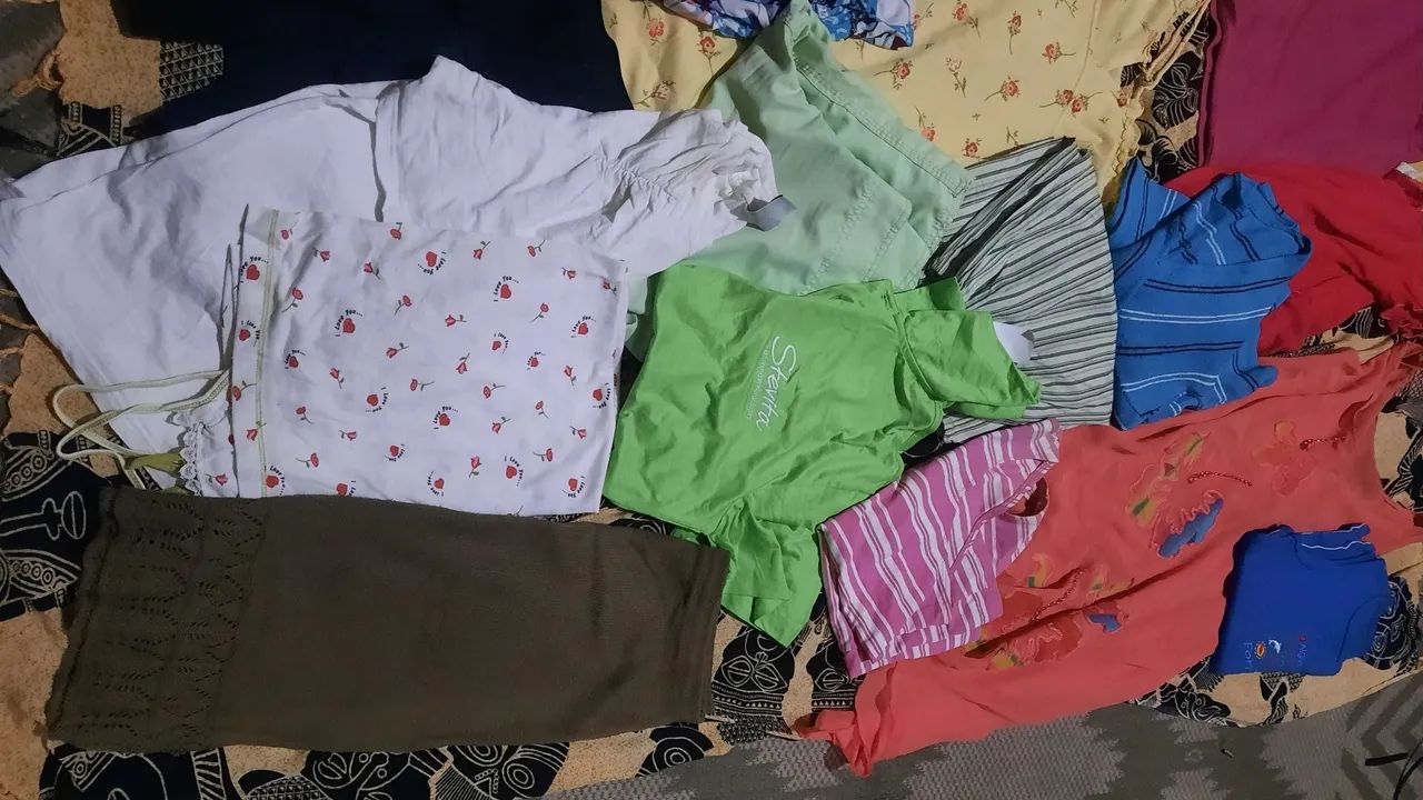 Lote de roupas femininas - Foto 4