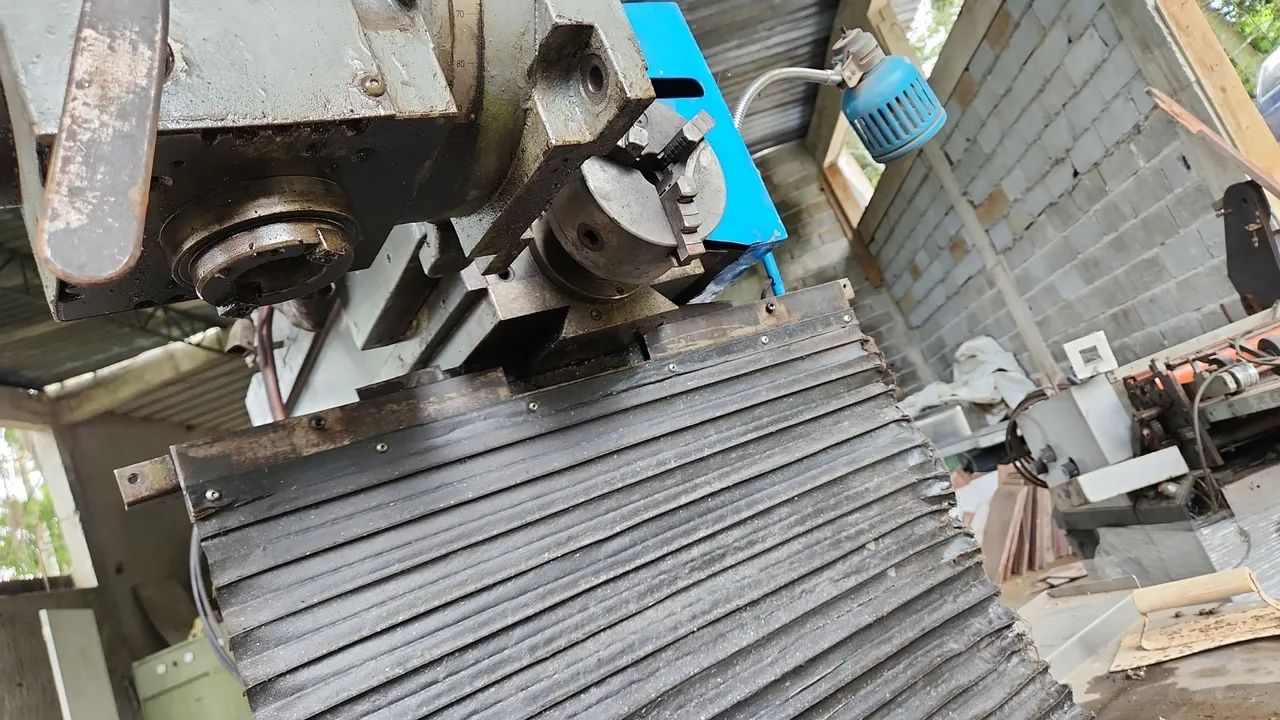 Fresadora Industrial maho 4 eixo integrado - Foto 3