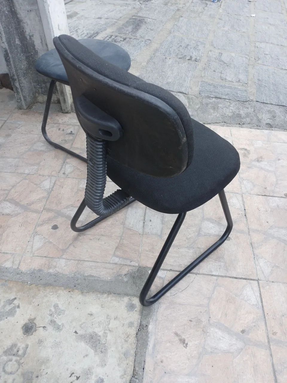 Cadeira escritorio novinha  - Foto 4