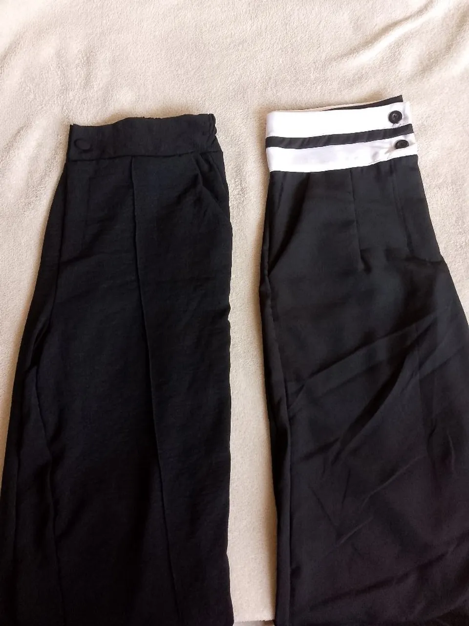 Kit com 2 Calças pretas Pantalona. Novas, nunca usadas. Tamanho M